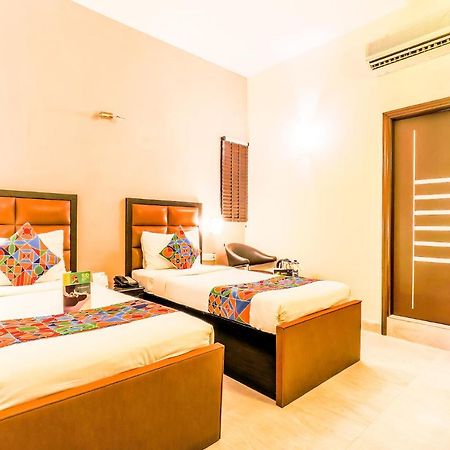 Fabhotel Conclave Boutique Nueva Delhi Exterior foto
