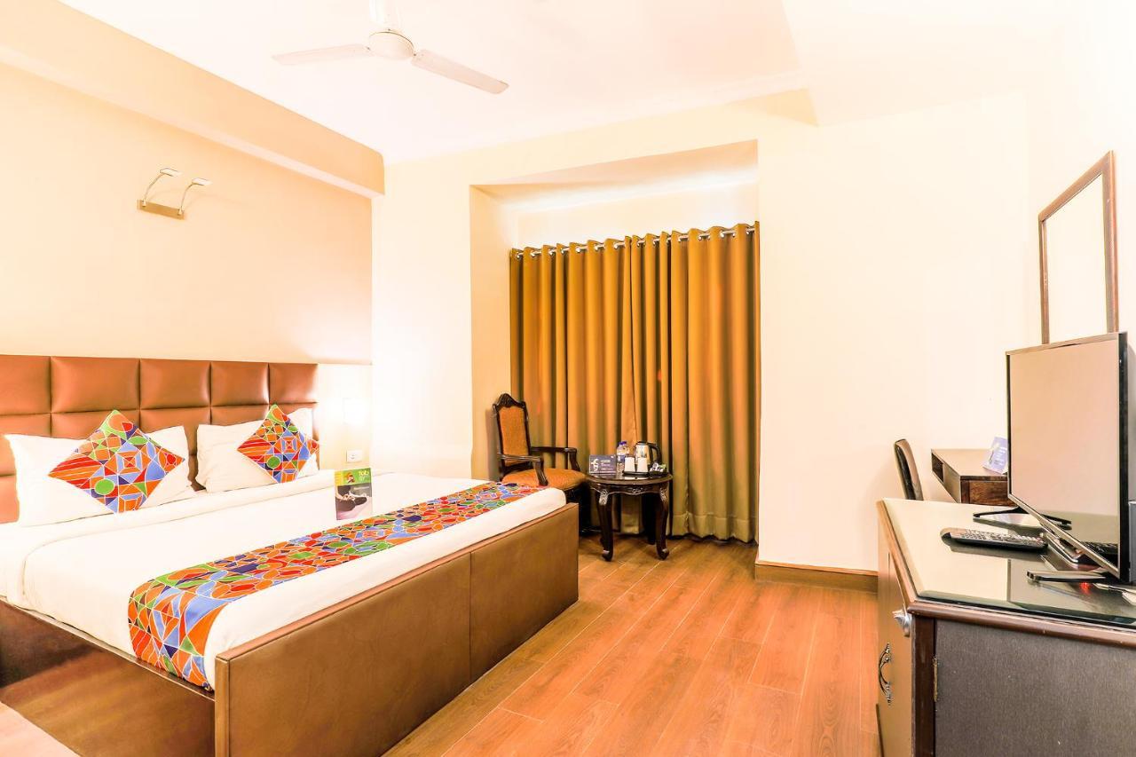 Fabhotel Conclave Boutique Nueva Delhi Exterior foto