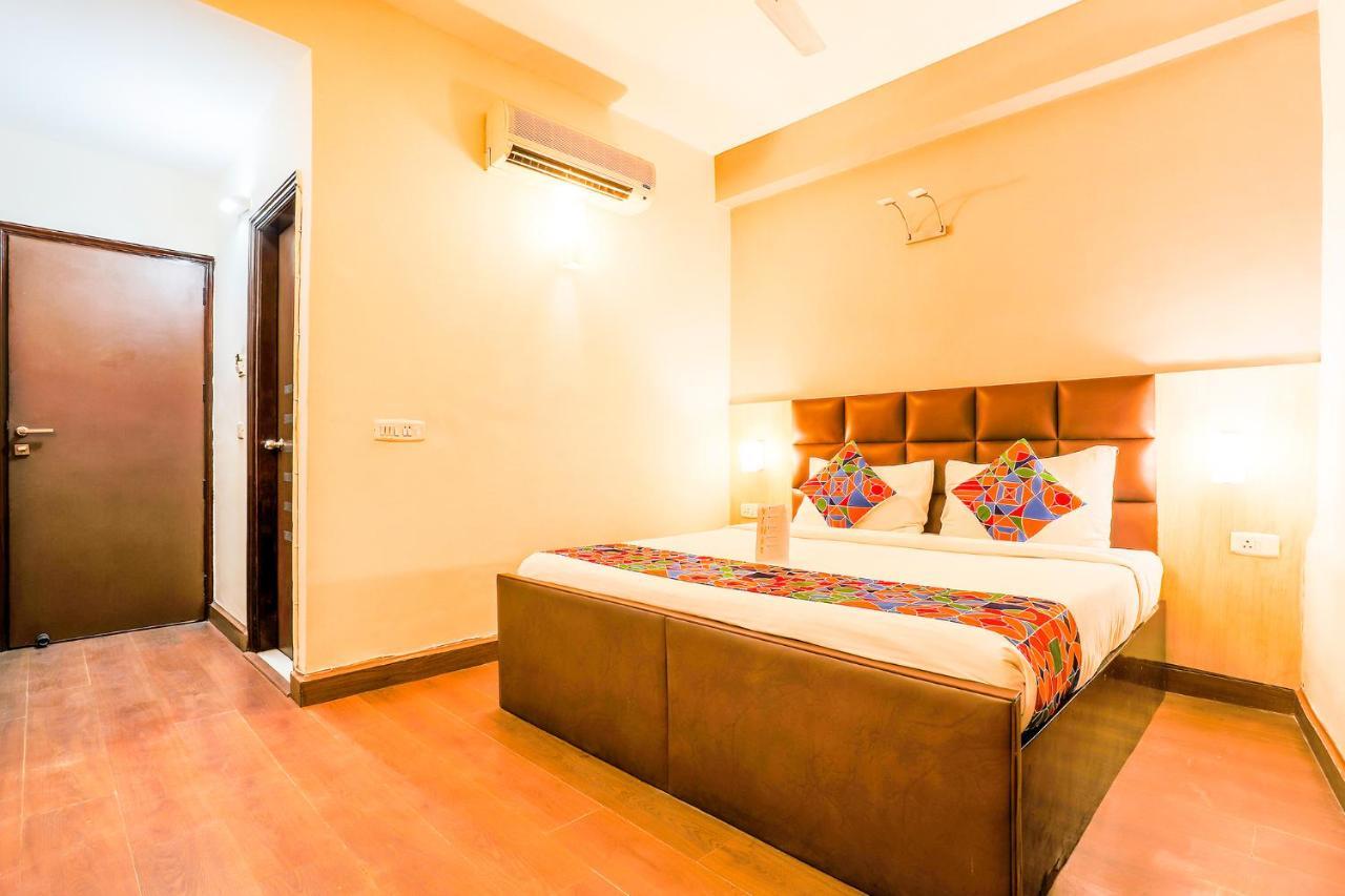 Fabhotel Conclave Boutique Nueva Delhi Exterior foto